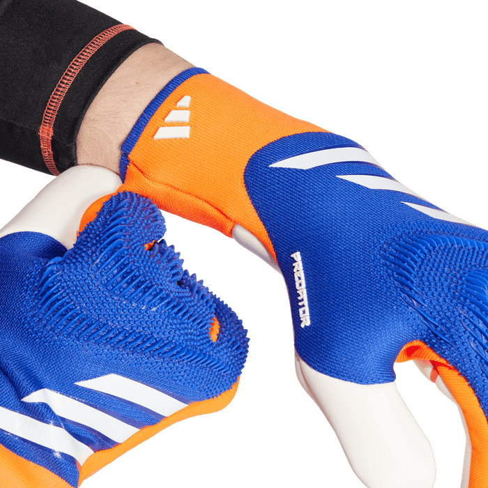 Predator Pro Goalkeeper Gloves - Advancement Pack (IS7587) Equipment Gloves Adidas