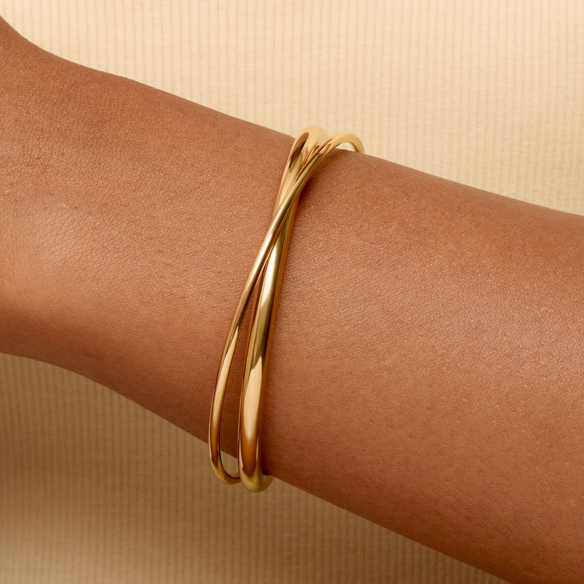 Crossover Bangle (Gold)