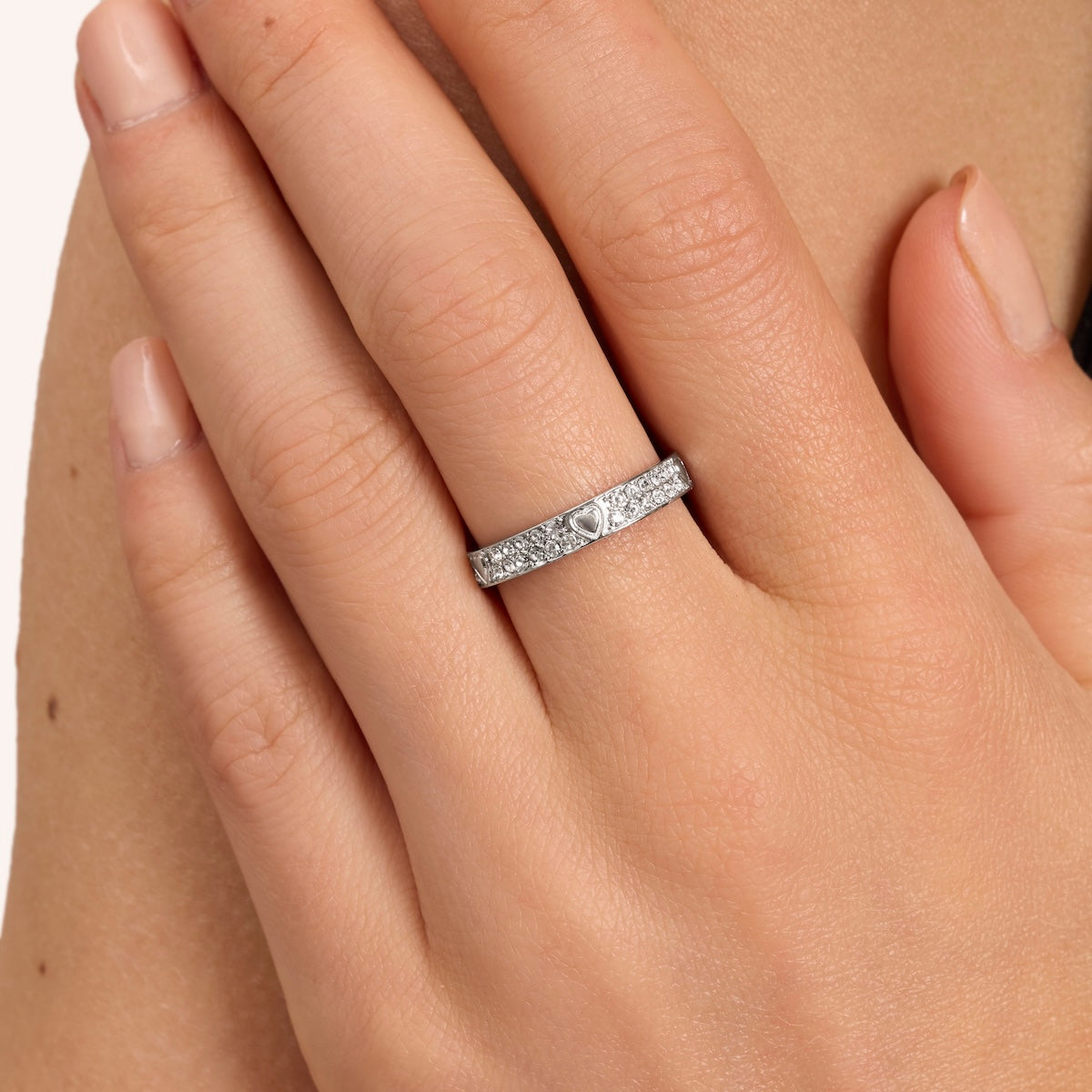 Pavé Crystal Heart Ring (Silver)