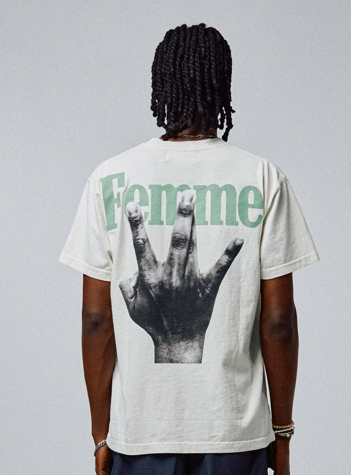 HOMME+FEMME-TWISTED FINGERS TEE CREAM WITH GREEN