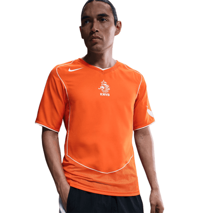 Netherlands 2004 Total 90 Reissue Jersey (HV4427-819) Apparel Nike