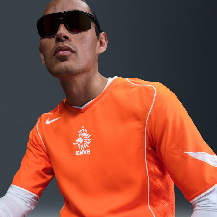 Netherlands 2004 Total 90 Reissue Jersey (HV4427-819) Apparel Nike